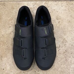 Shimano RC1 Black Cycling Shoes
